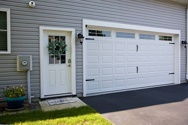 24/7 Emergency Garage Door Roller Replacement experts in Palm Springs North, FL